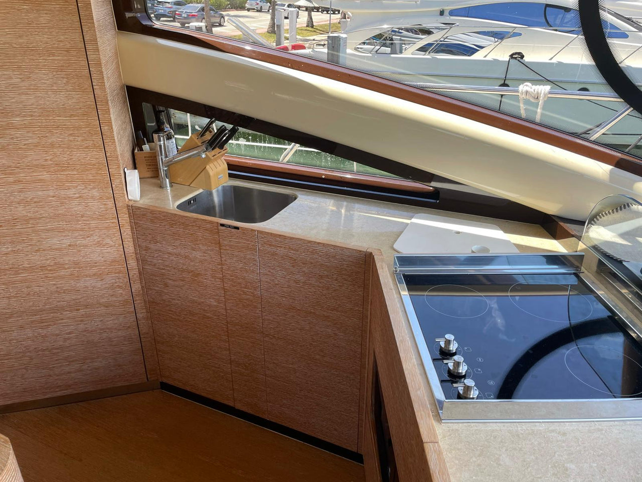 Azimut Flybridge 55  ft.