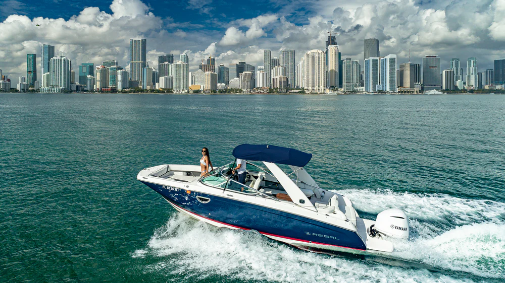 Regal OBX 27 pieds
