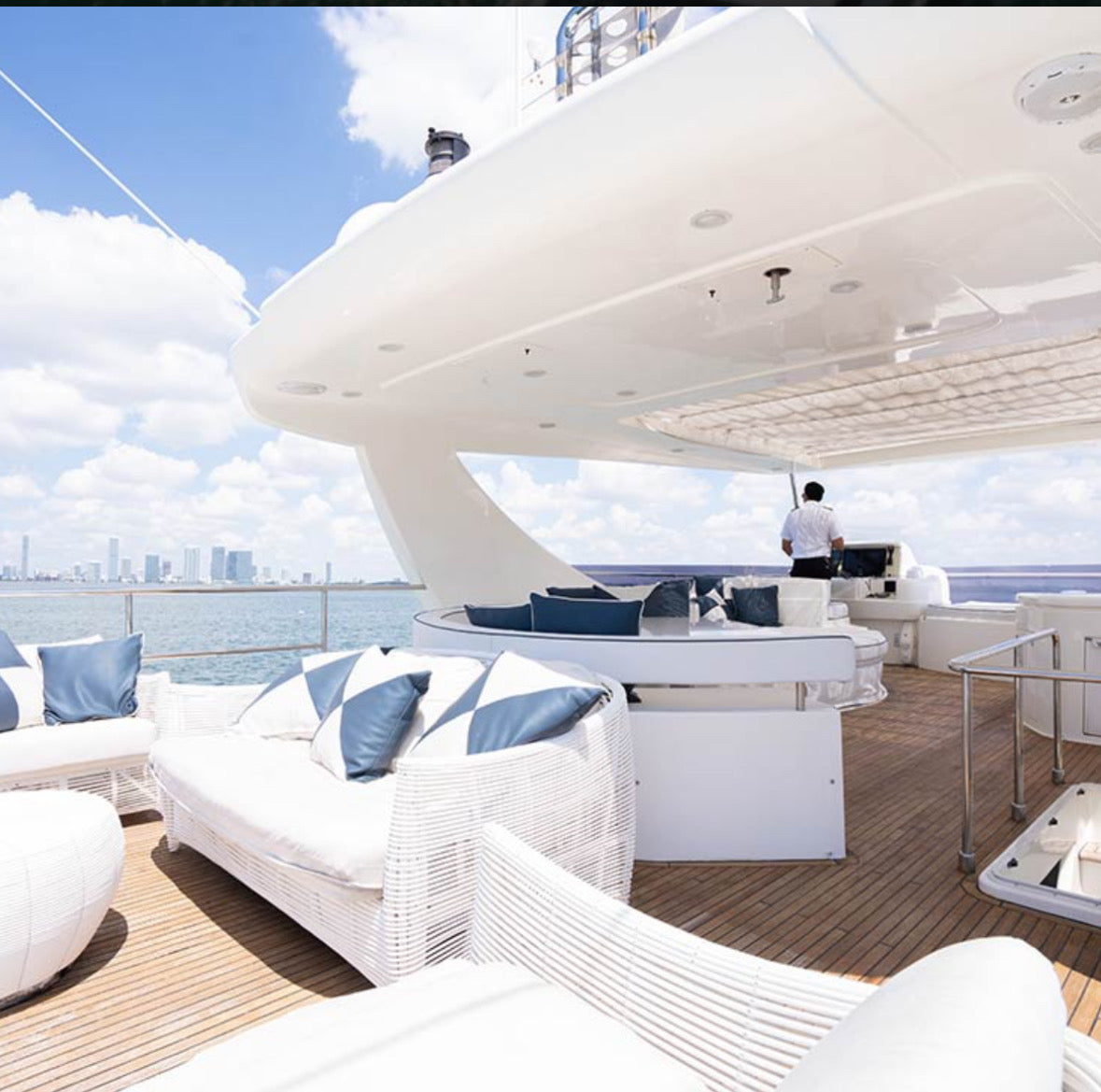 Ferretti 82 ft.