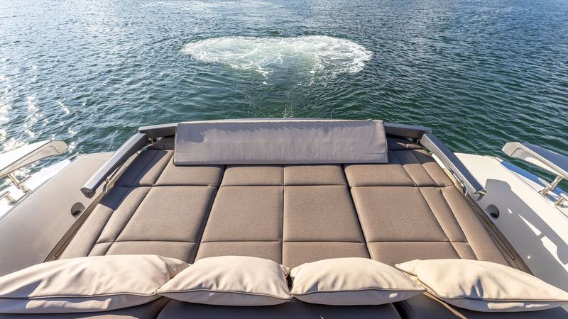 Pershing 70 pieds